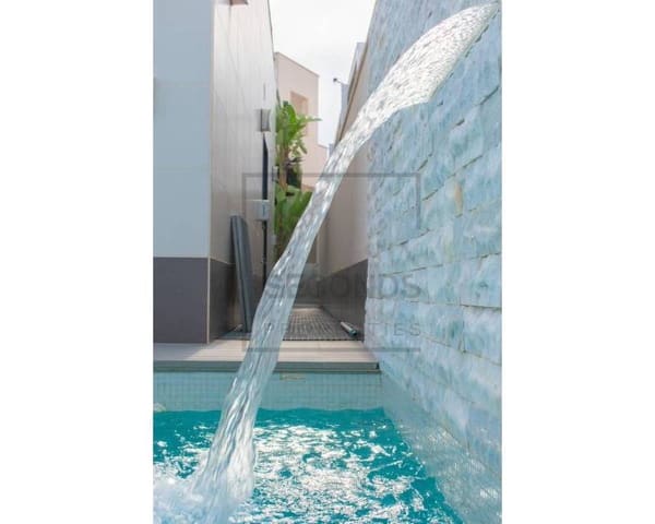 5 quarto Moradia para venda em San Miguel de Salinas com piscina - 849 000 € (Ref: 8171665)