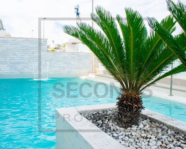 5 quarto Moradia para venda em San Miguel de Salinas com piscina - 849 000 € (Ref: 8171665)