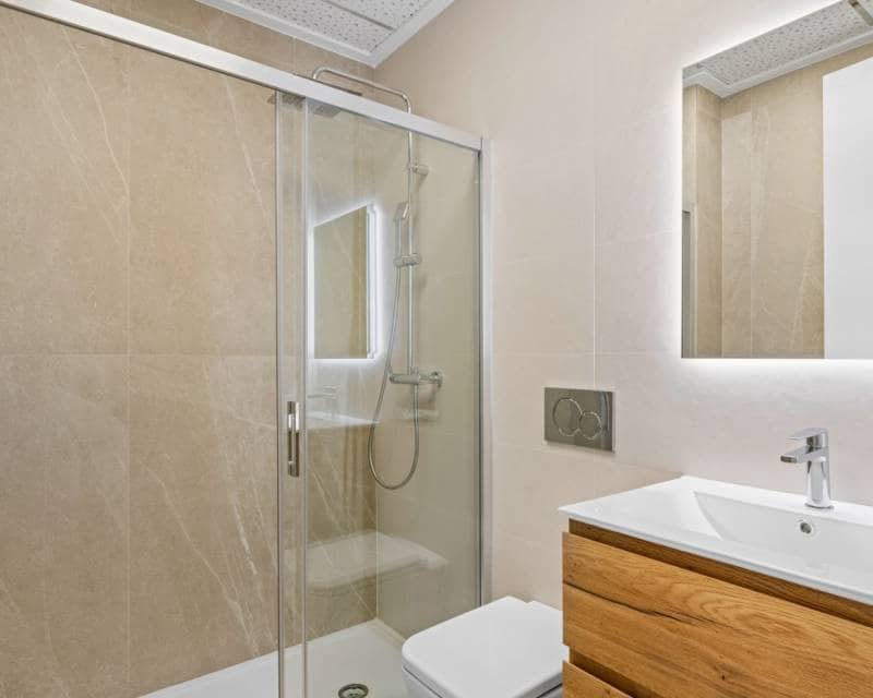 2 bedroom Penthouse for sale in Benijofar with pool - € 421,000 (Ref: 8181368)