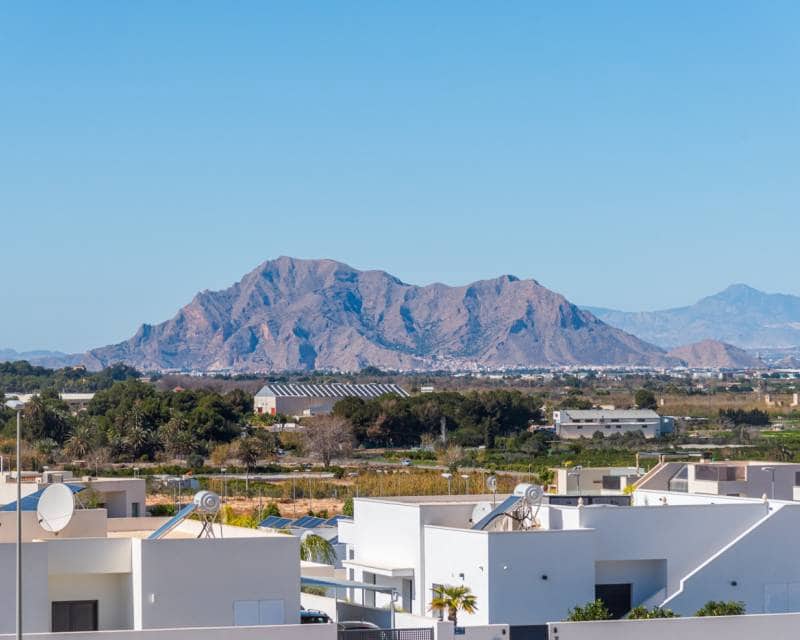 4 bedroom Apartment for sale in Benijofar with pool - € 328,000 (Ref: 8182642)