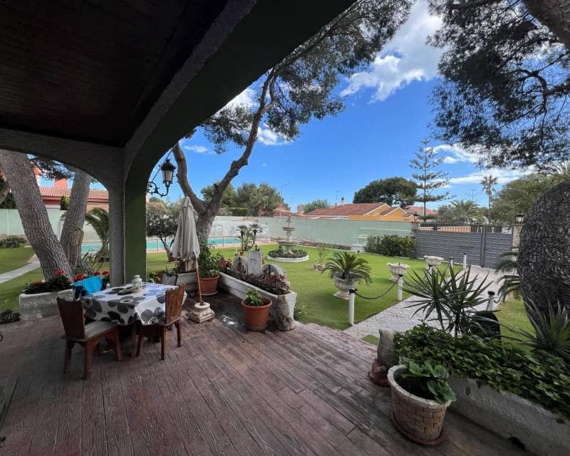 3 Zimmer Villa zu verkaufen in Campoamor mit Pool - 950.000 € (Ref: 8186951)