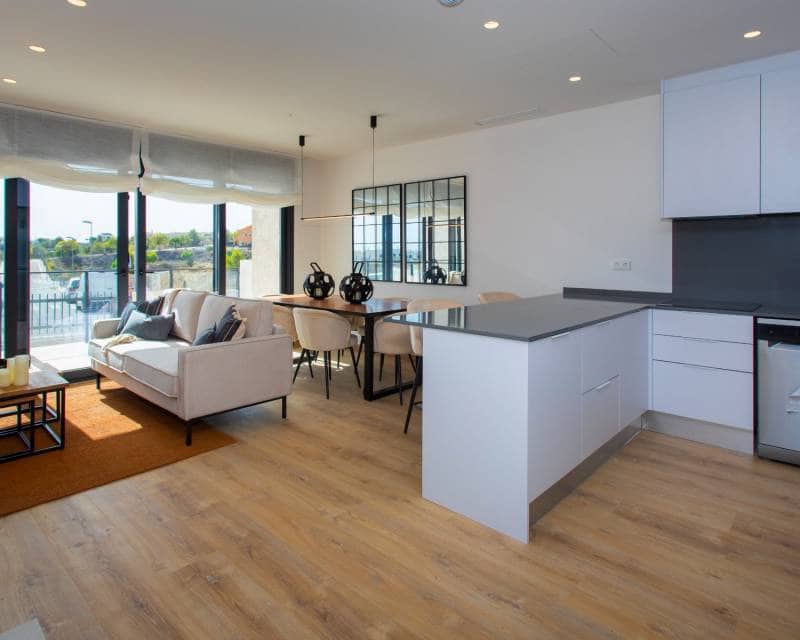 3 soveværelse Rækkehus til salg i Monforte del Cid med swimmingpool garage - € 320.000 (Ref: 8215338)