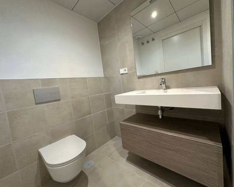 3 bedroom Apartment for sale in La Villajoyosa / Vila Joiosa with pool - € 690,000 (Ref: 8218312)