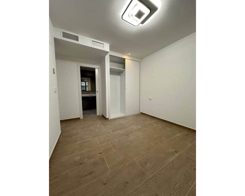 3 bedroom Apartment for sale in La Villajoyosa / Vila Joiosa with pool - € 690,000 (Ref: 8218312)