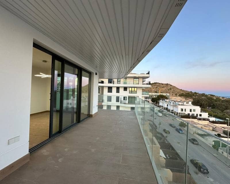 3 bedroom Apartment for sale in La Villajoyosa / Vila Joiosa with pool - € 690,000 (Ref: 8218312)