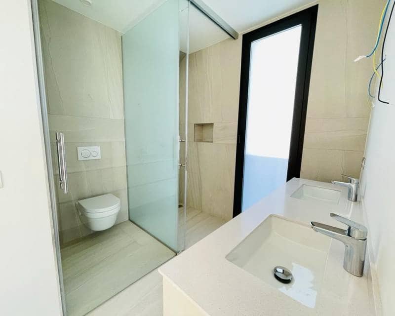 Chalet de 3 habitaciones en Finestrat en venta con piscina garaje - 840.000 € (Ref: 8221161)