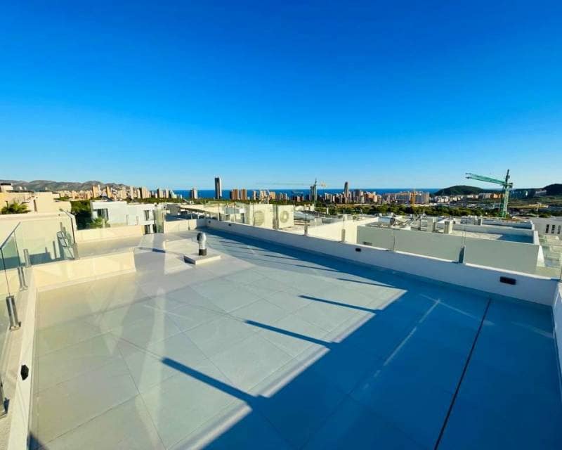 Chalet de 3 habitaciones en Finestrat en venta con piscina garaje - 840.000 € (Ref: 8221161)