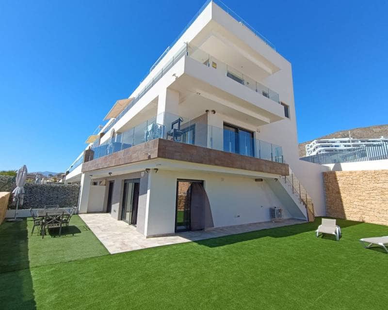 4 bedroom Apartment for sale in Finestrat with pool garage - € 750,000 (Ref: 8221162)