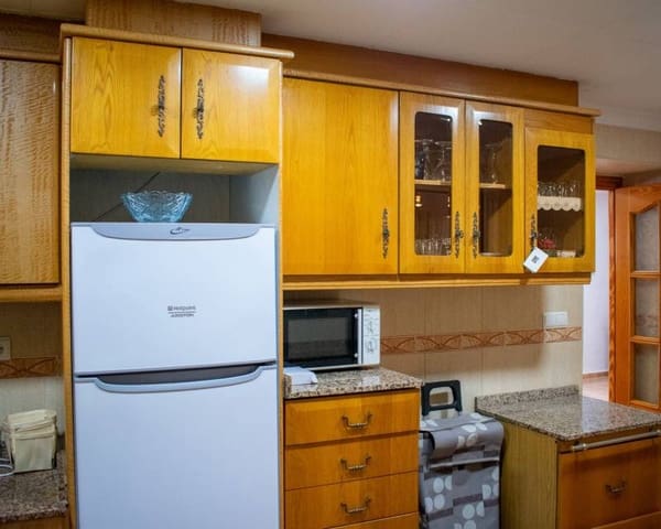 3 soveværelse Rækkehus til salg i Zona Pueblo, Guardamar del Segura - € 215.000 (Ref: 8223348)