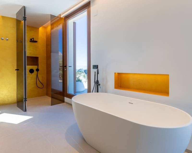 4 soveværelse Villa til salg i La Nucia med swimmingpool garage - € 2.825.000 (Ref: 8246054)