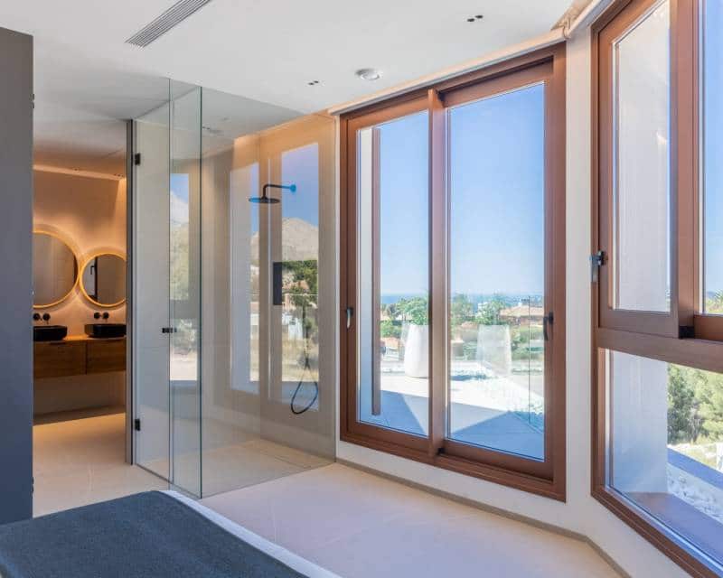 4 soveværelse Villa til salg i La Nucia med swimmingpool garage - € 2.825.000 (Ref: 8246054)