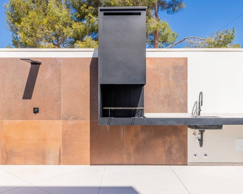 4 soveværelse Villa til salg i La Nucia med swimmingpool garage - € 2.825.000 (Ref: 8246054)