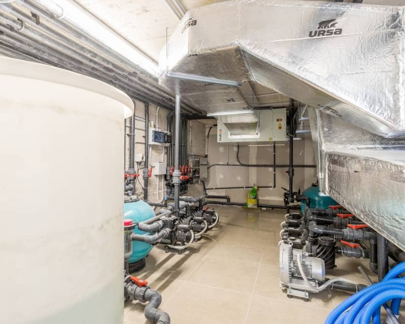 4 soveværelse Villa til salg i La Nucia med swimmingpool garage - € 2.825.000 (Ref: 8246054)