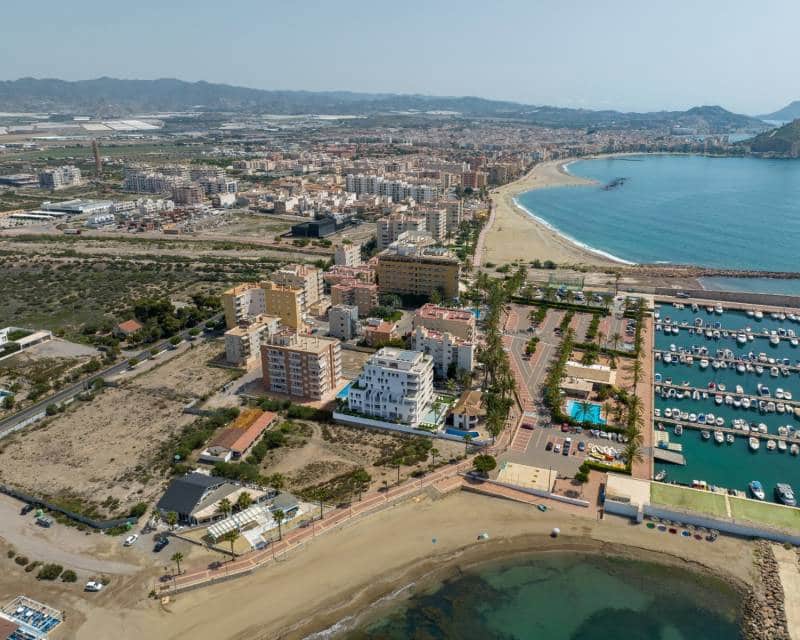 3 soveværelse Strandlejlighed til salg i Aguilas med swimmingpool garage - € 551.000 (Ref: 8317239)