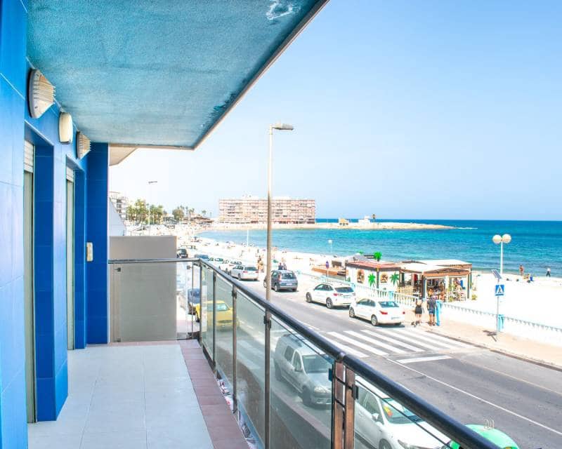 4 sypialnia Apartament przy plaży na sprzedaż w Torrevieja z basenem garażem - 650 000 € (Ref: 8341856)