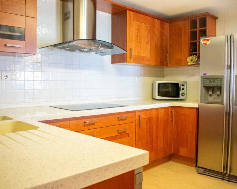 4 sypialnia Apartament przy plaży na sprzedaż w Torrevieja z basenem garażem - 650 000 € (Ref: 8341856)