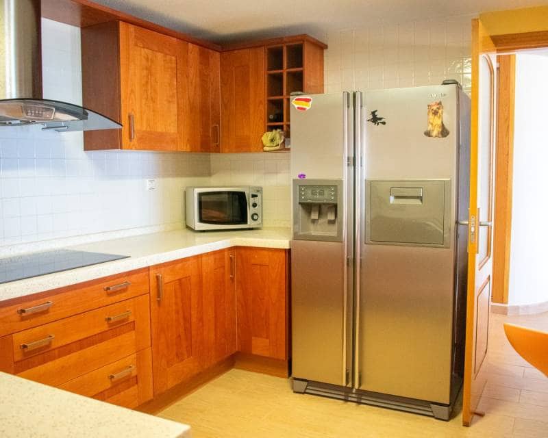 4 sypialnia Apartament przy plaży na sprzedaż w Torrevieja z basenem garażem - 650 000 € (Ref: 8341856)