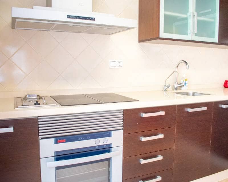 4 sypialnia Apartament przy plaży na sprzedaż w Torrevieja z basenem garażem - 650 000 € (Ref: 8341856)