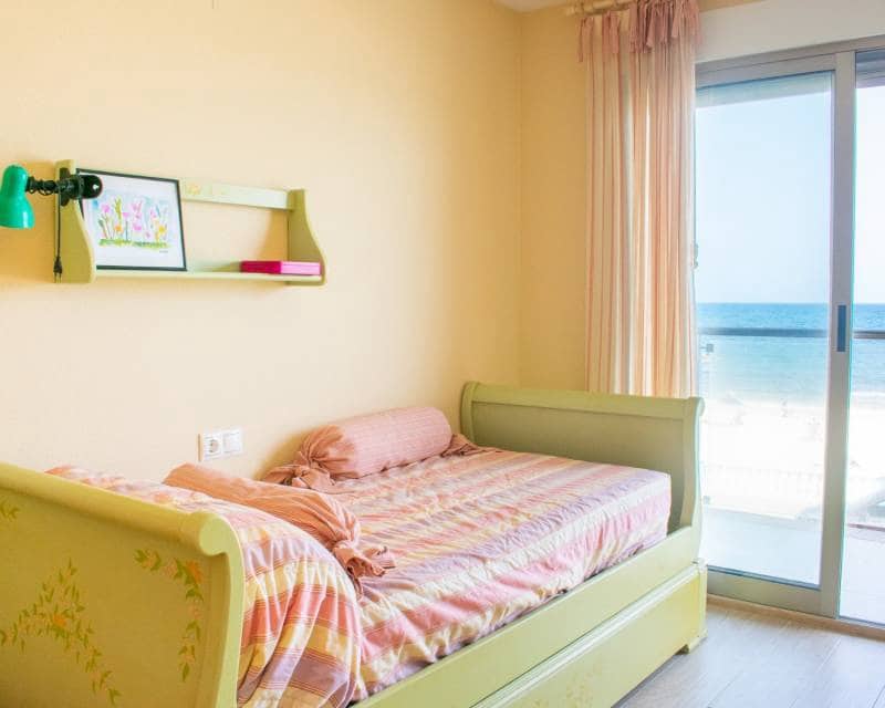 4 sypialnia Apartament przy plaży na sprzedaż w Torrevieja z basenem garażem - 650 000 € (Ref: 8341856)