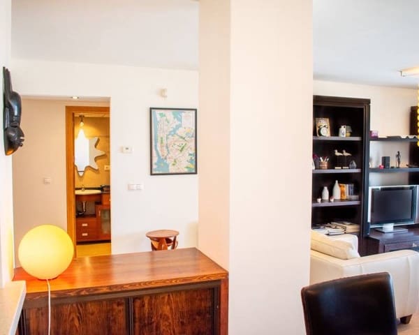 4 bedroom Beach Apartment for sale in Playa de los Locos, Torrevieja with pool garage - € 650,000 (Ref: 8341856)