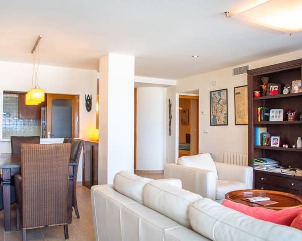 4 bedroom Beach Apartment for sale in Playa de los Locos, Torrevieja with pool garage - € 650,000 (Ref: 8341856)