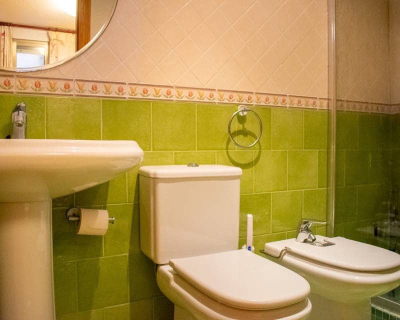 4 sypialnia Apartament przy plaży na sprzedaż w Torrevieja z basenem garażem - 650 000 € (Ref: 8341856)