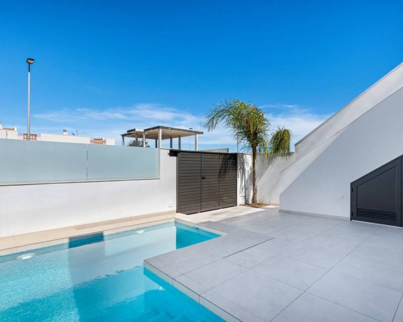 3 bedroom Villa for sale in San Javier with pool - € 479,900 (Ref: 8344169)