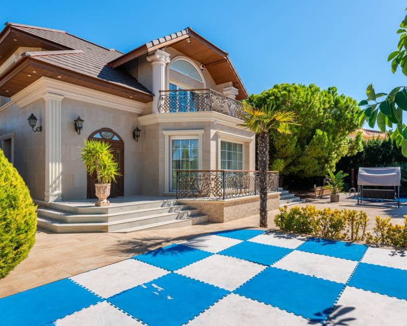 5 bedroom Villa for sale in Ciudad Quesada with pool - € 1,100,000 (Ref: 8347377)