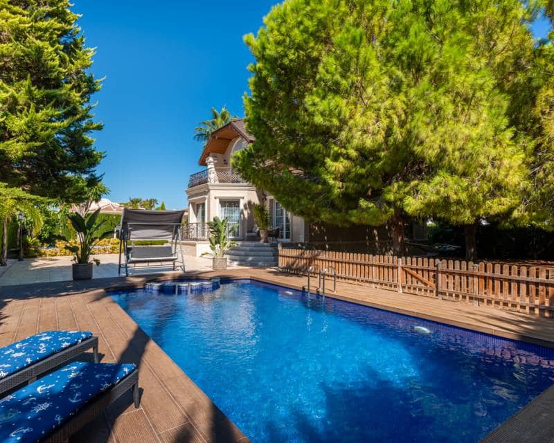 5 bedroom Villa for sale in Ciudad Quesada with pool - € 1,100,000 (Ref: 8347377)