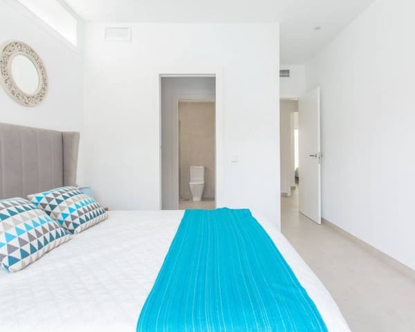 Chalet de 3 habitaciones en Ciudad, San Javier en venta con piscina garaje - 475.000 € (Ref: 8389841)