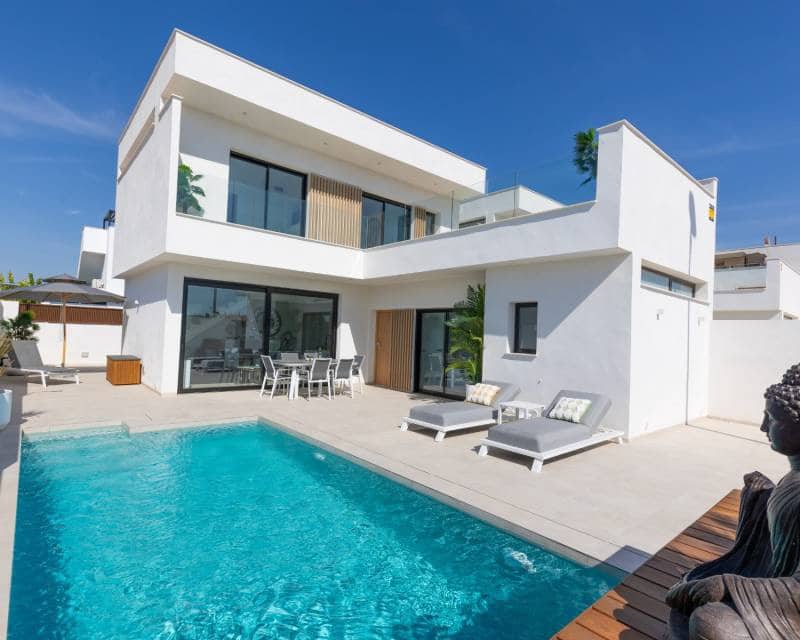 3 soveværelse Villa til salg i San Javier med swimmingpool garage - € 475.000 (Ref: 8389841)