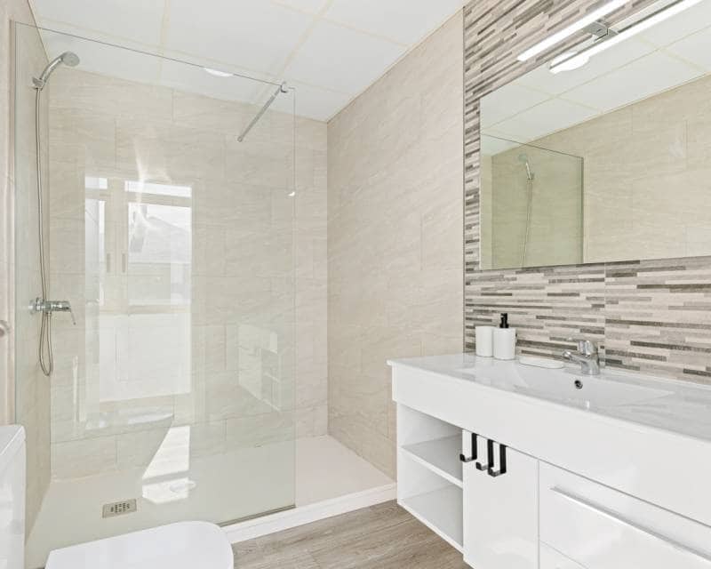 1 chambre Penthouse à vendre à La Manga del Mar Menor avec piscine garage - 380 000 € (Ref: 8392927)