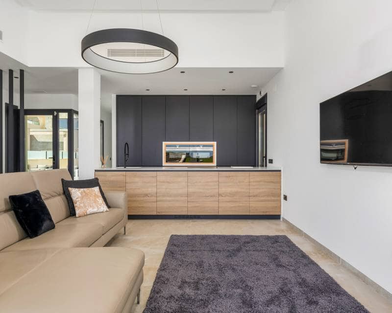 5 bedroom Villa for sale in Ciudad Quesada with pool garage - € 990,000 (Ref: 8393253)