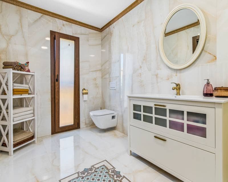 4 bedroom Villa for sale in Ciudad Quesada with pool - € 895,000 (Ref: 8393254)