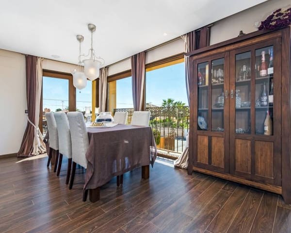 4 Zimmer Villa zu verkaufen in Ciudad Quesada, Rojales mit Pool - 895.000 € (Ref: 8393254)