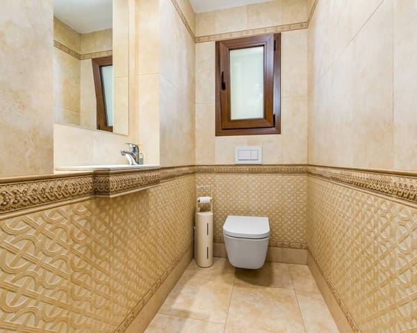 4 Zimmer Villa zu verkaufen in Ciudad Quesada, Rojales mit Pool - 895.000 € (Ref: 8393254)