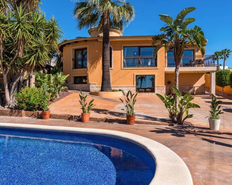 4 bedroom Villa for sale in Ciudad Quesada with pool - € 895,000 (Ref: 8393254)