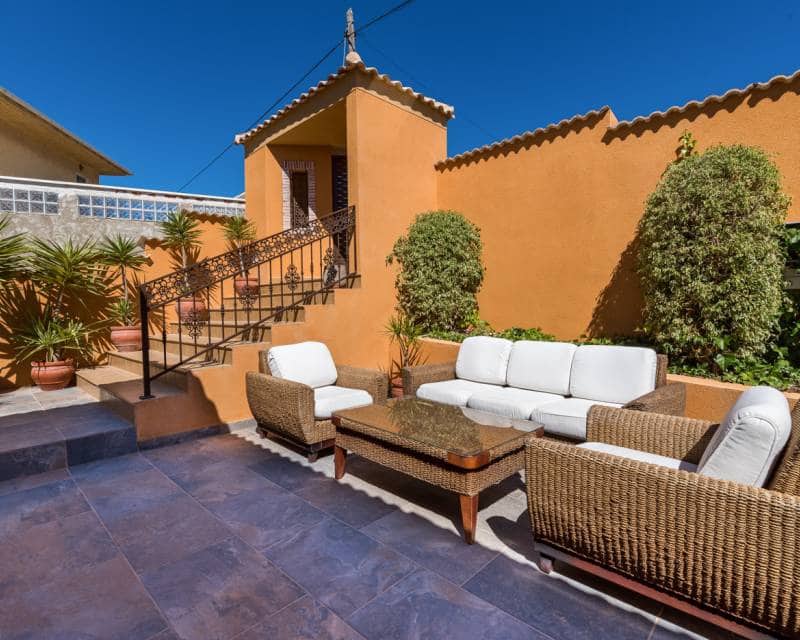 4 bedroom Villa for sale in Ciudad Quesada with pool - € 895,000 (Ref: 8393254)