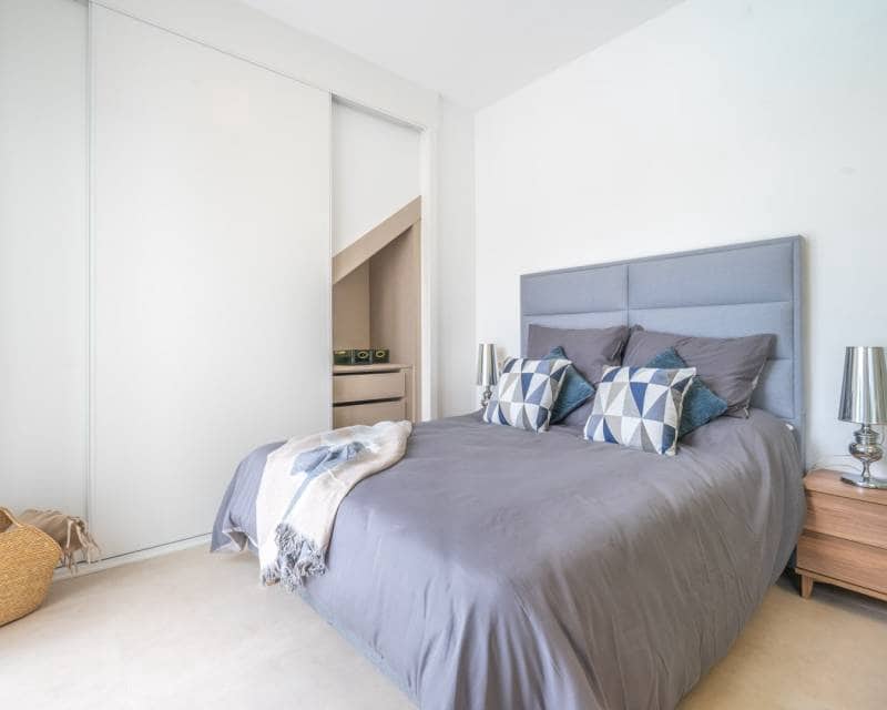 Chalet de 3 habitaciones en Roldan en venta con piscina - 379.950 € (Ref: 8394117)