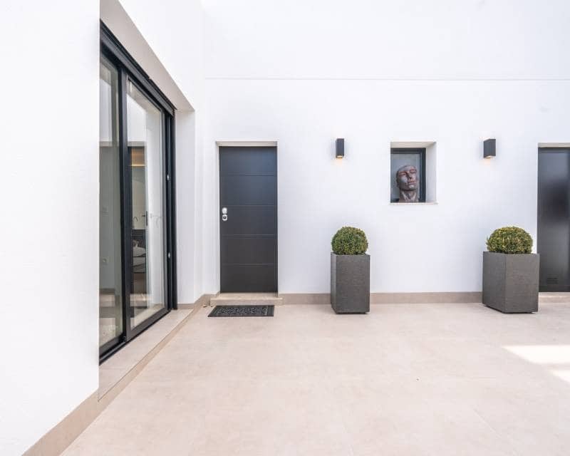 Chalet de 3 habitaciones en Roldan en venta con piscina - 379.950 € (Ref: 8394117)