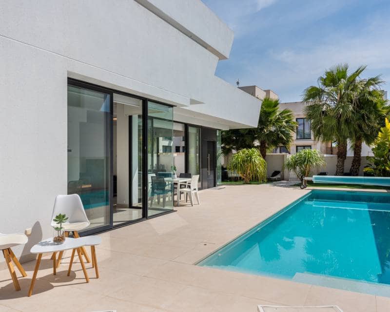 4 chambre Villa/Maison à vendre à Ciudad Quesada avec piscine - 640 000 € (Ref: 8395741)