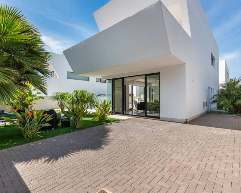 4 chambre Villa/Maison à vendre à Ciudad Quesada avec piscine - 640 000 € (Ref: 8395741)