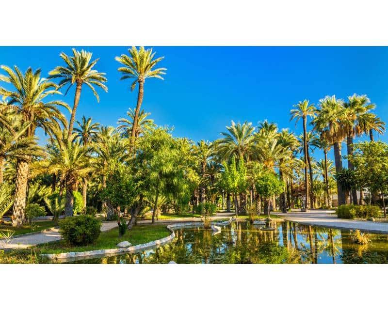 3 soveværelse Semi-Rækkehus til salg i Monforte del Cid med swimmingpool - € 895.000 (Ref: 8397284)