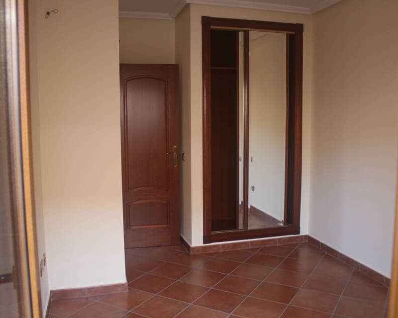 2 soveværelse Rækkehus til salg i Torrevieja med swimmingpool garage - € 330.000 (Ref: 8402470)