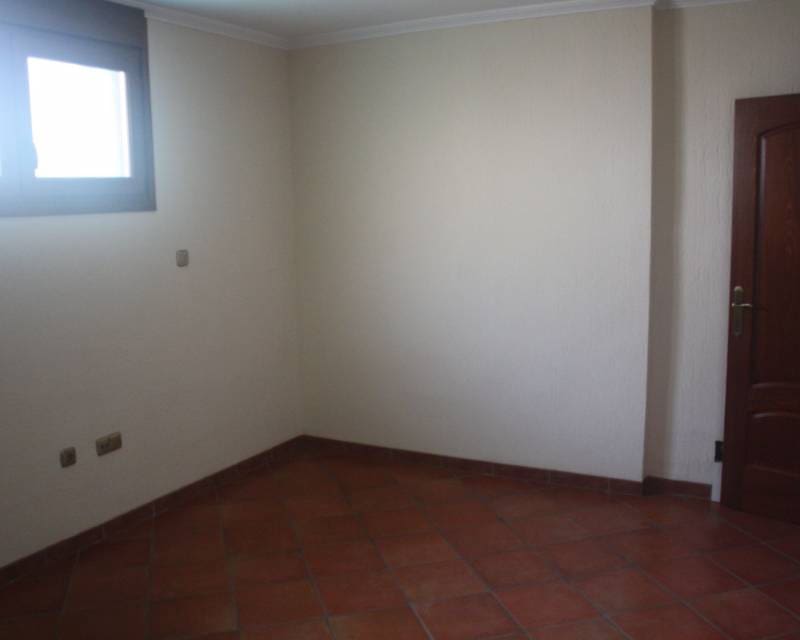 2 soveværelse Rækkehus til salg i Torrevieja med swimmingpool garage - € 330.000 (Ref: 8402470)