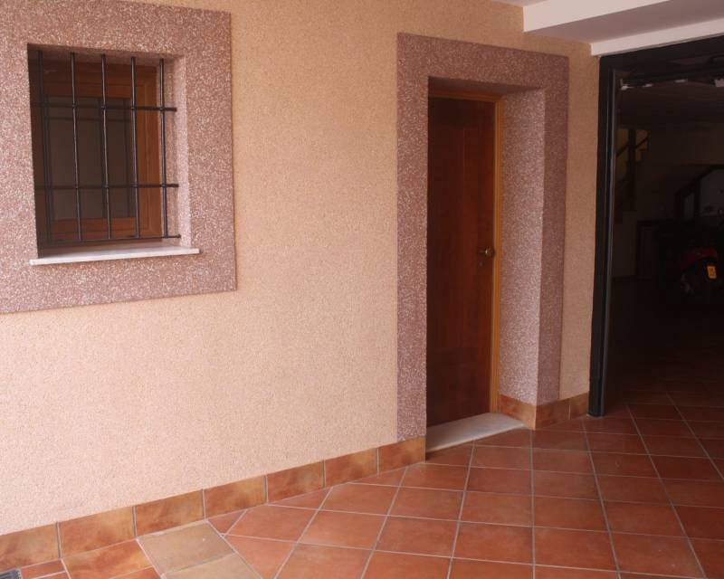 2 soveværelse Rækkehus til salg i Torrevieja med swimmingpool garage - € 330.000 (Ref: 8402470)