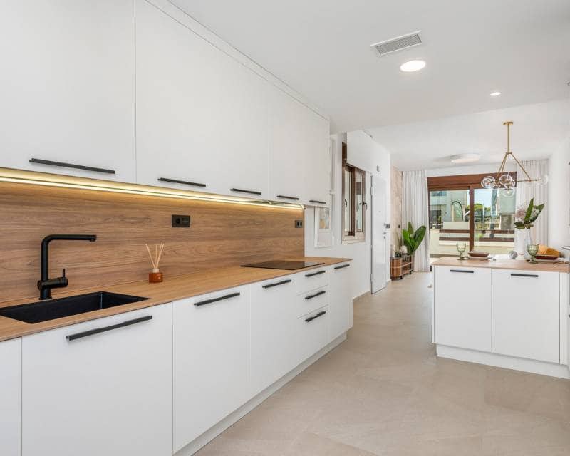 2 chambre Maison de Ville à vendre à Torrevieja avec piscine garage - 275 000 € (Ref: 8408433)