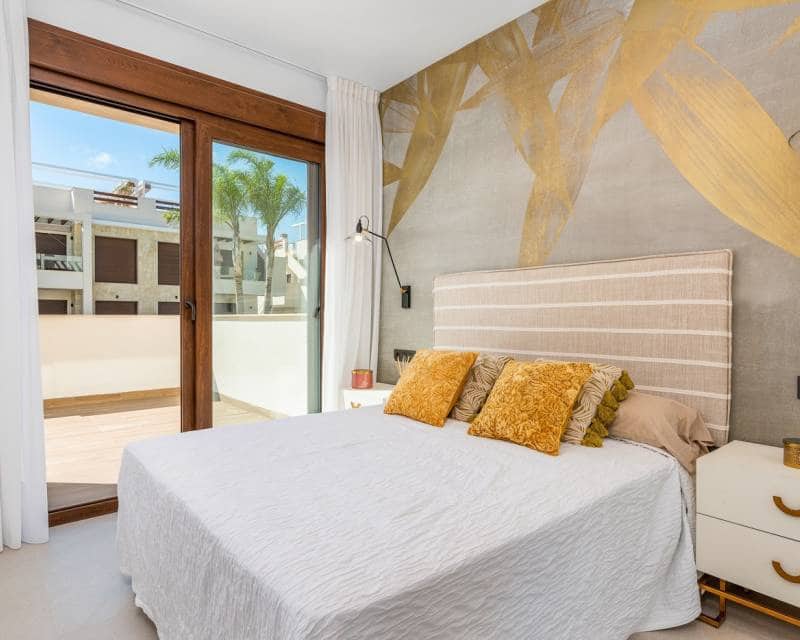 2 chambre Maison de Ville à vendre à Torrevieja avec piscine garage - 275 000 € (Ref: 8408433)