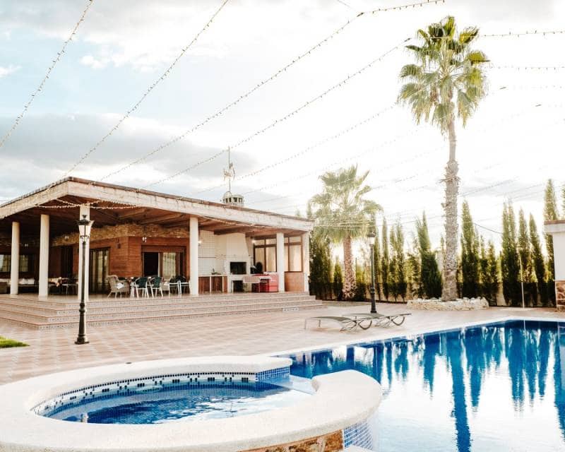 1 soveværelse Villa til salg i Catral med swimmingpool garage - € 675.000 (Ref: 8408784)