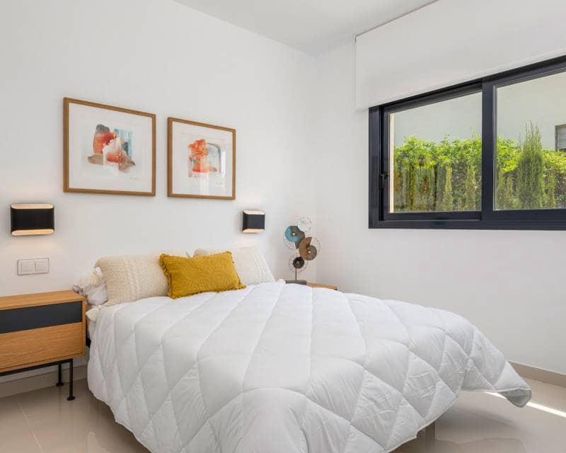 2 slaapkamer Villa te koop in La Manga del Mar Menor met zwembad garage - € 455.000 (Ref: 8408785)